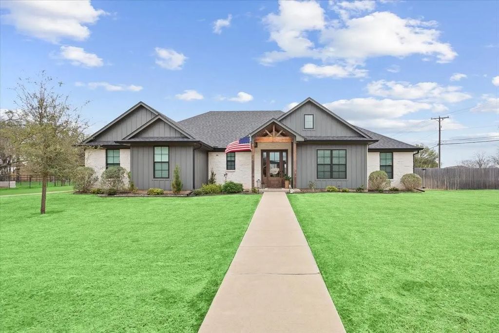 120 Rain Tree, Waco