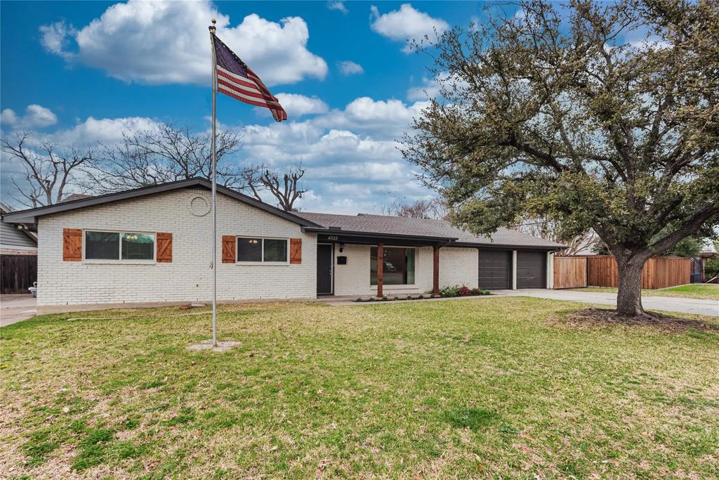 4929 Redondo Street, North Richland Hills