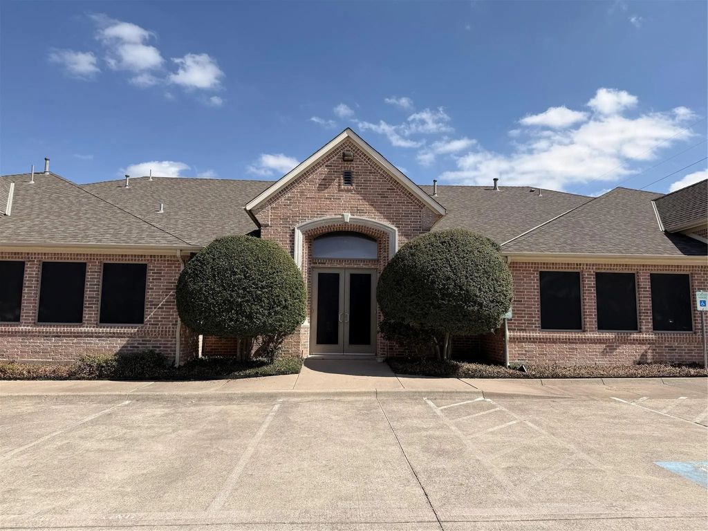 5208 Village Creek Drive B, Plano