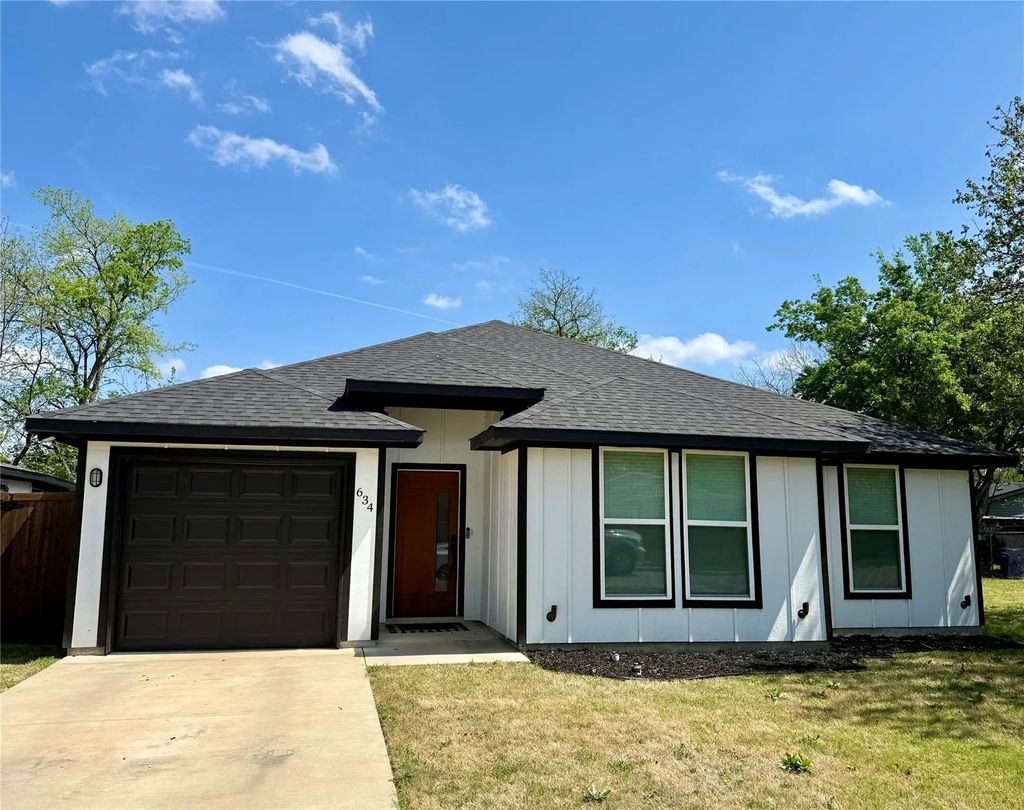 634 Bethpage Avenue, Dallas