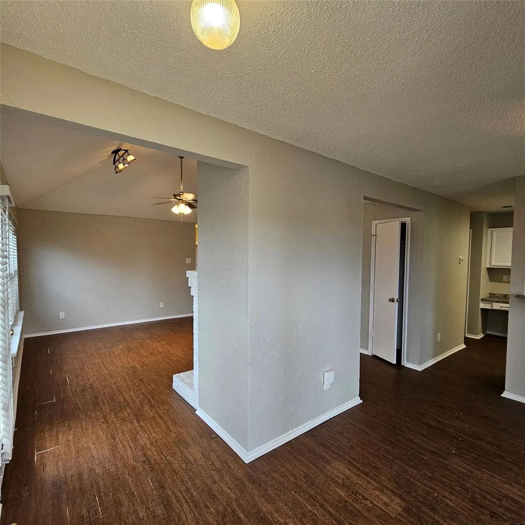 1205 Old Barn Lane, Mesquite