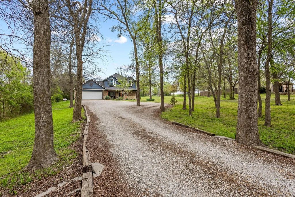 13266 County Road 477, Anna