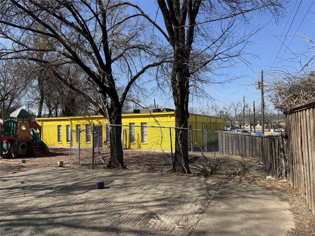 106 Barrows Lane, DeSoto