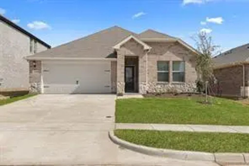 2213 Mustang Way, Seagoville