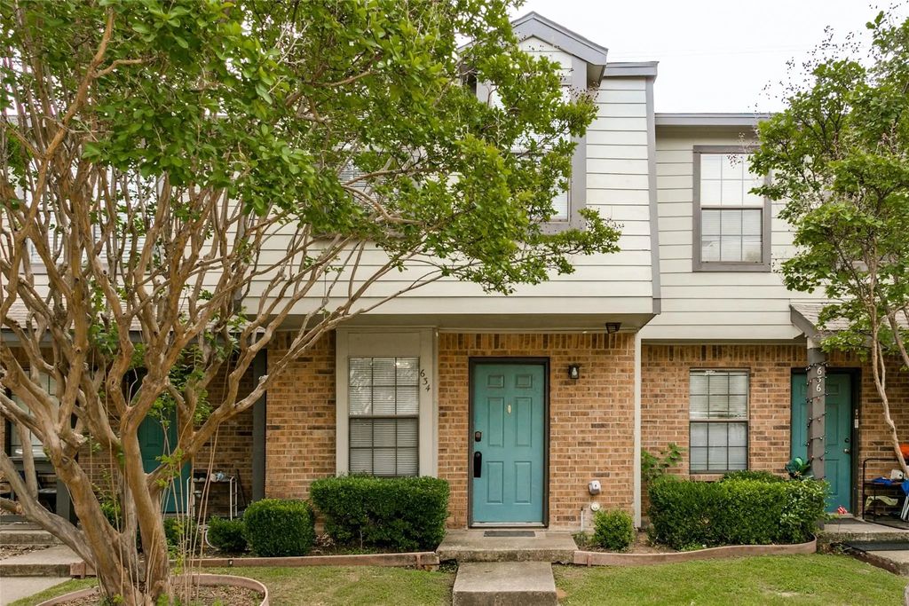 634 W Collins Street, Denton