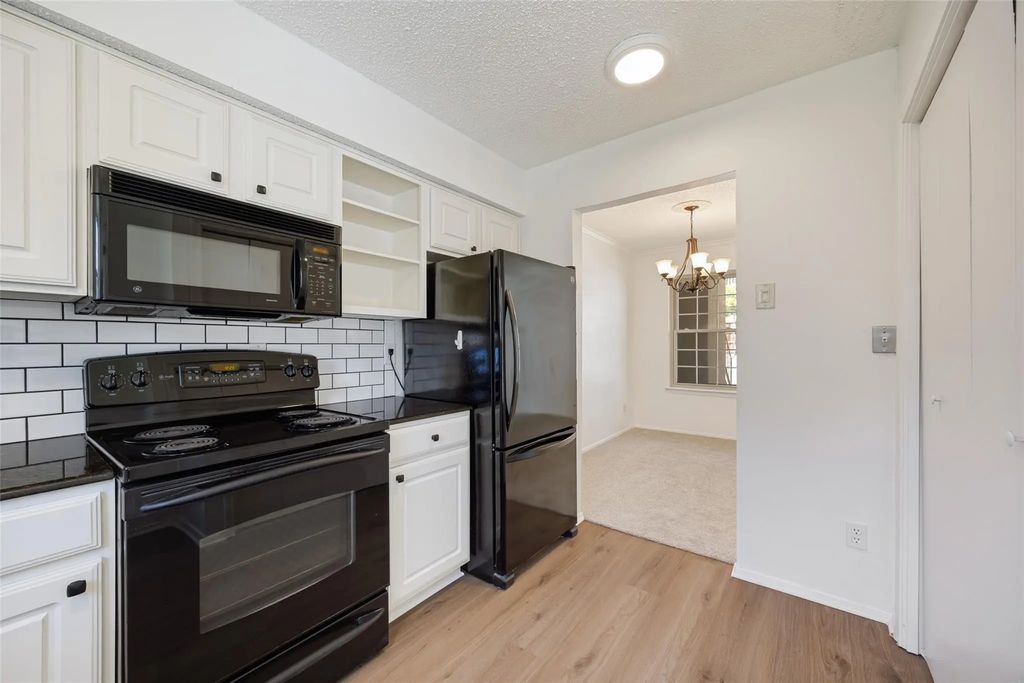 5300 Keller Springs 1086, Dallas