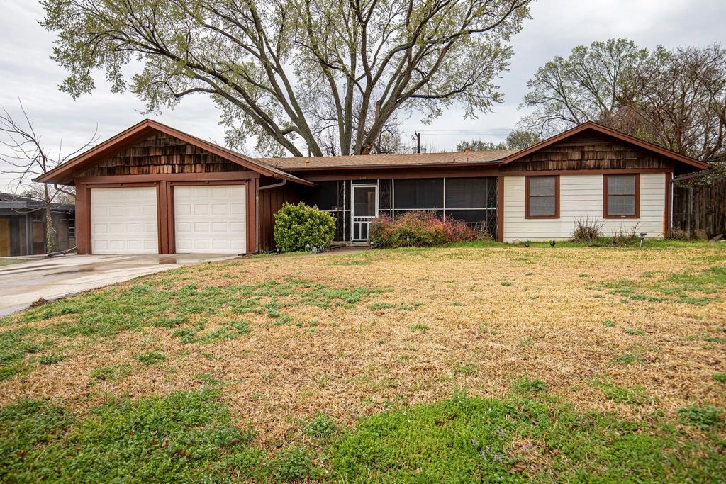4805 Trail Lake Drive, Fort Worth