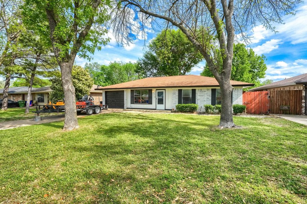 736 Thedford Road, Seagoville