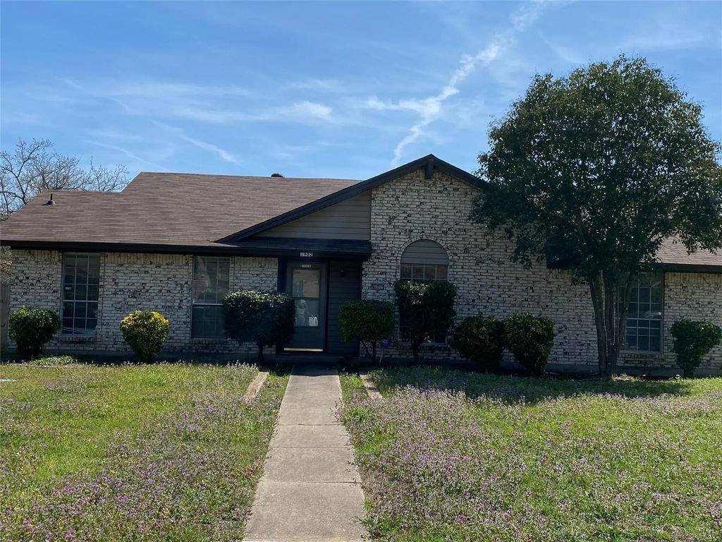 1902 Windsong Trail, Richardson