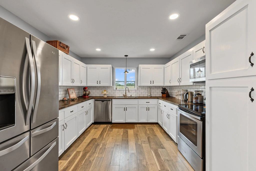 2799 State Highway 276, Emory