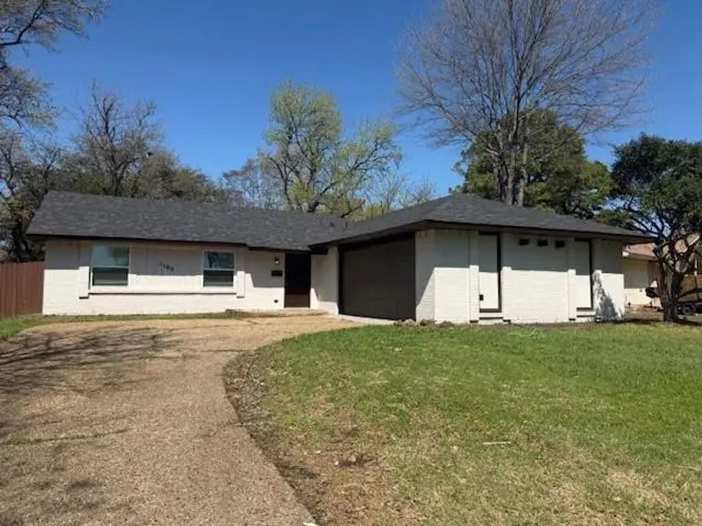 1109 Sleepy Hollow Drive, Garland