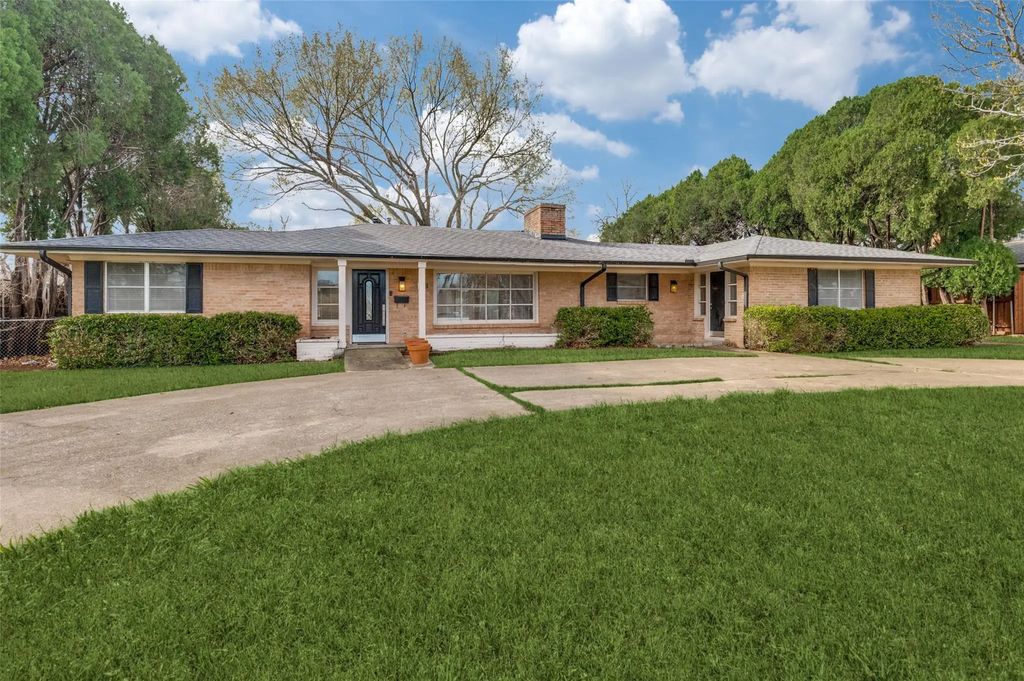 6106 Linden Lane, Dallas