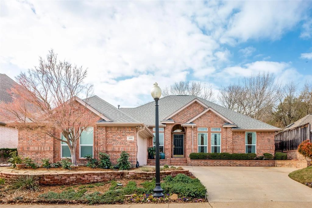 4408 Brampton Court, Fort Worth