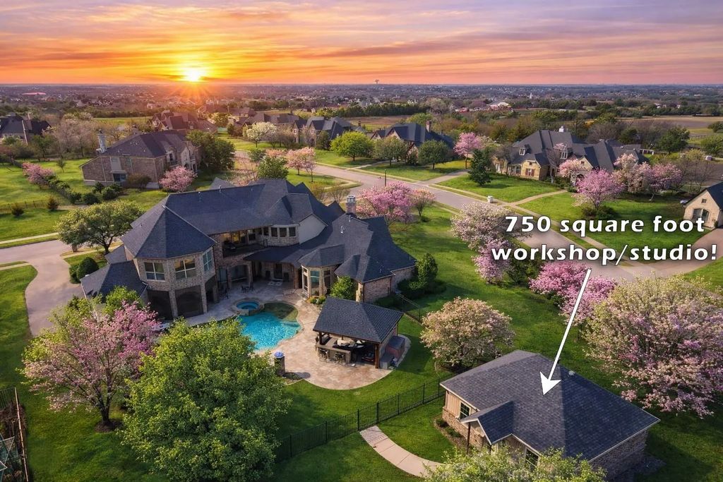 100 Manor Drive, Heath