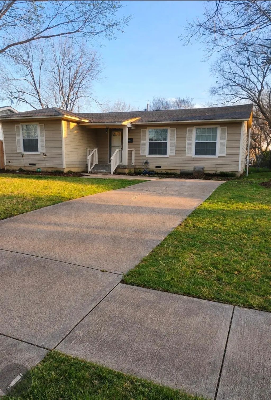 118 E Daugherty Drive, Garland