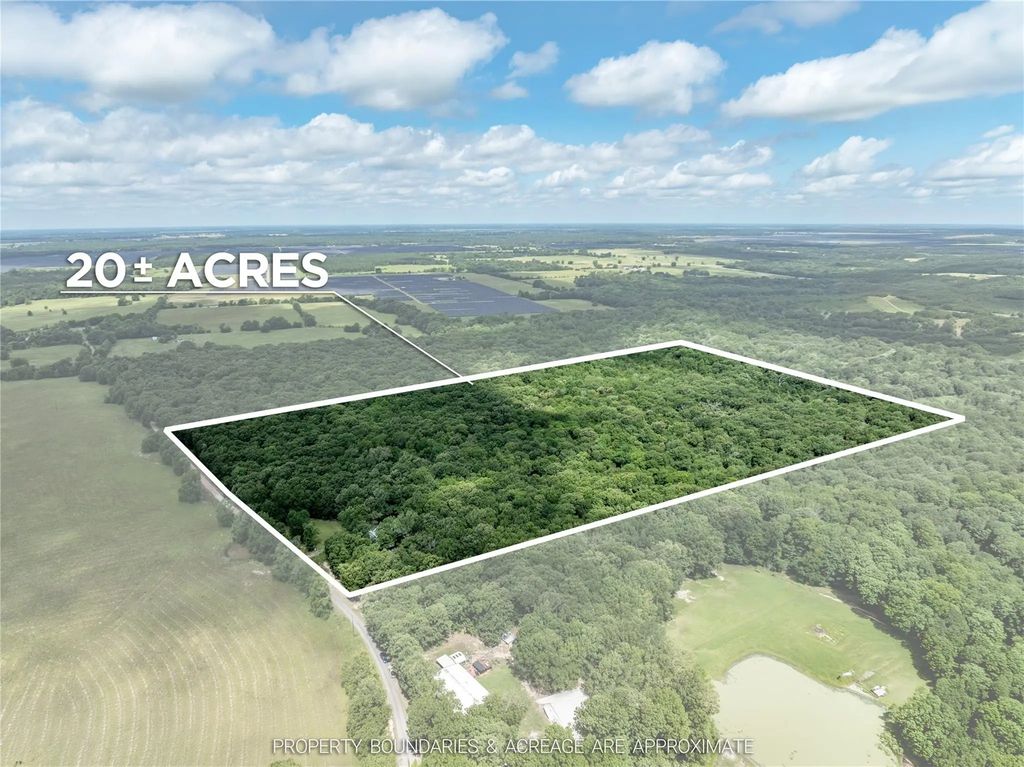 104 County Road 1114, Bogata