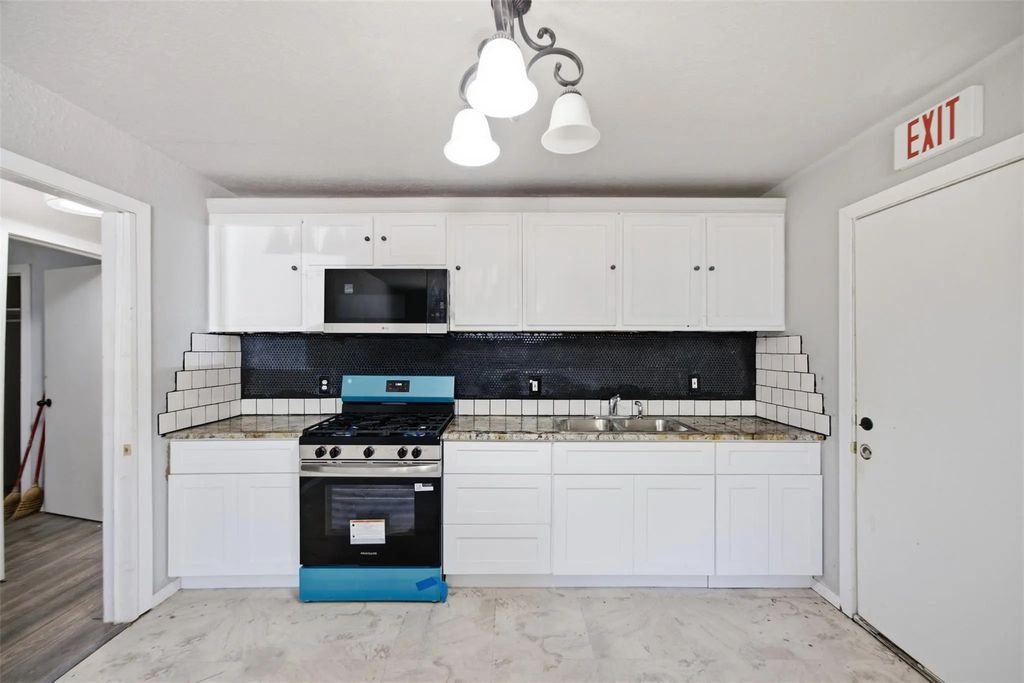 1044 E Cantey Street, Fort Worth
