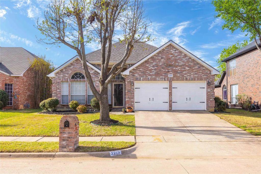 2213 Henley Court, Flower Mound