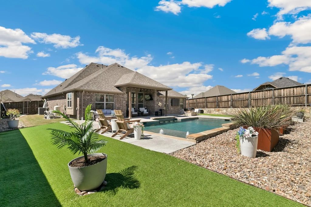 1514 Intessa Court, McLendon Chisholm