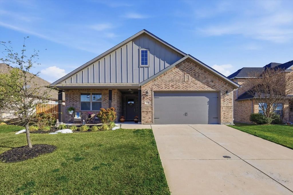 63 Kramer Lane, Sanger