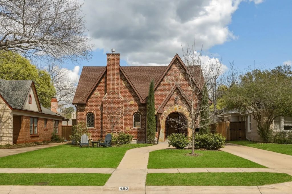 420 Clermont Avenue, Dallas