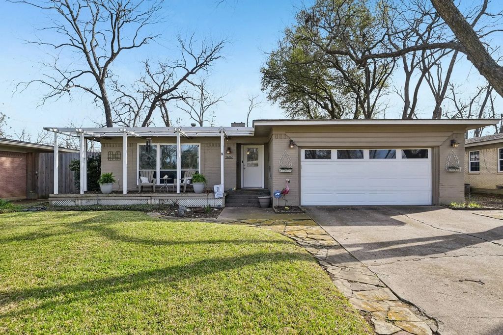 1602 Marshalldale Drive, Arlington