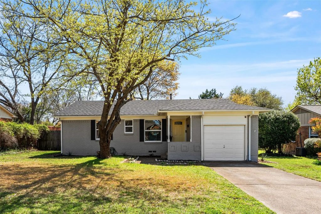 429 Vernet Street, Richardson