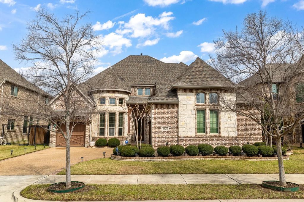 1121 Prairie Ridge Lane, Arlington