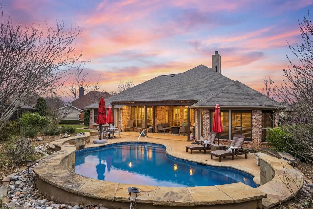 3612 Texas Trail, Hurst