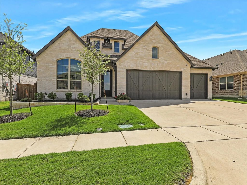 1956 Frediano Lane, McLendon Chisholm