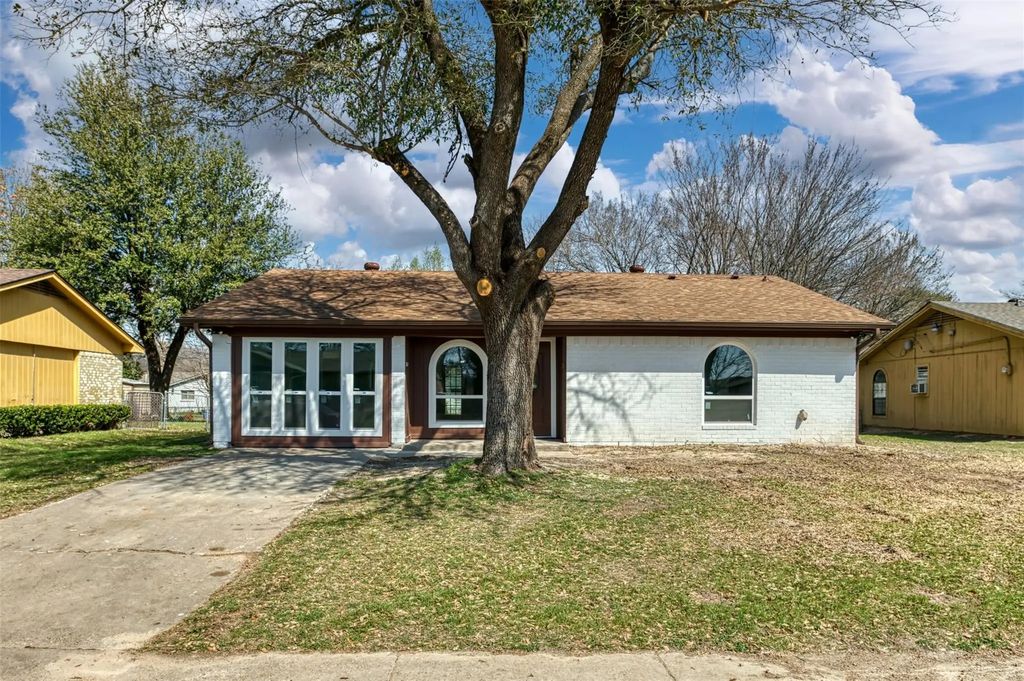 1715 Trade Winds Drive, Dallas