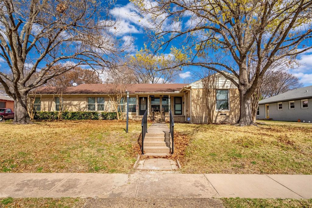1747 Mariposa Drive, Dallas