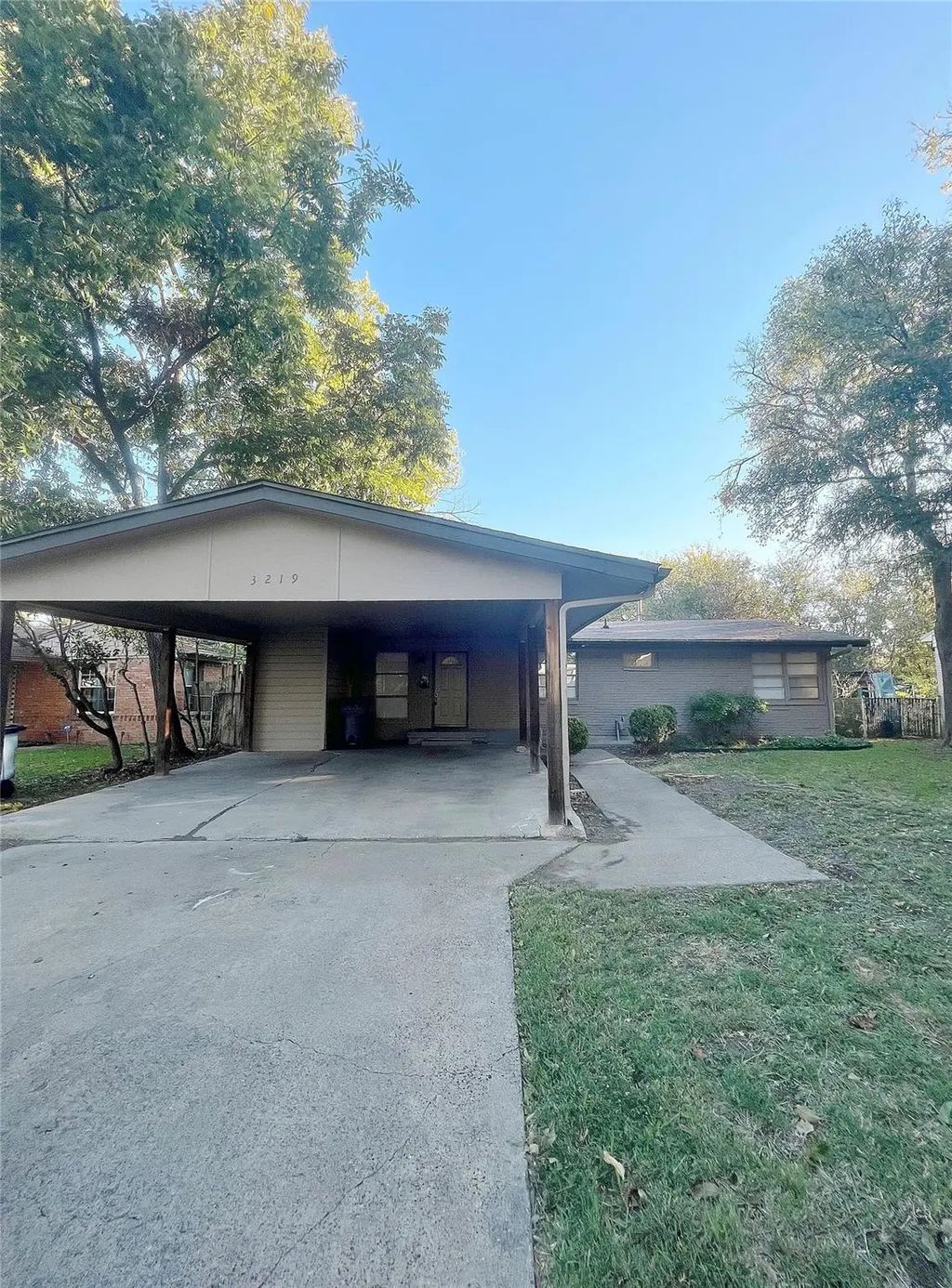 3219 Millmar Drive, Dallas