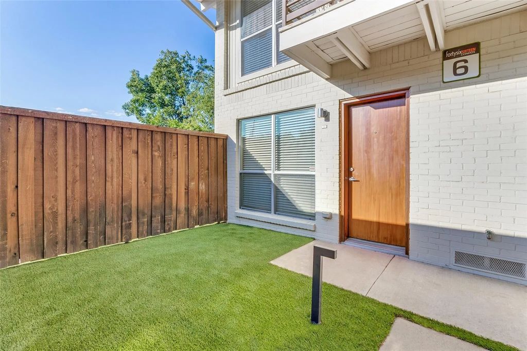 4616 W Lovers Lane 121, Dallas