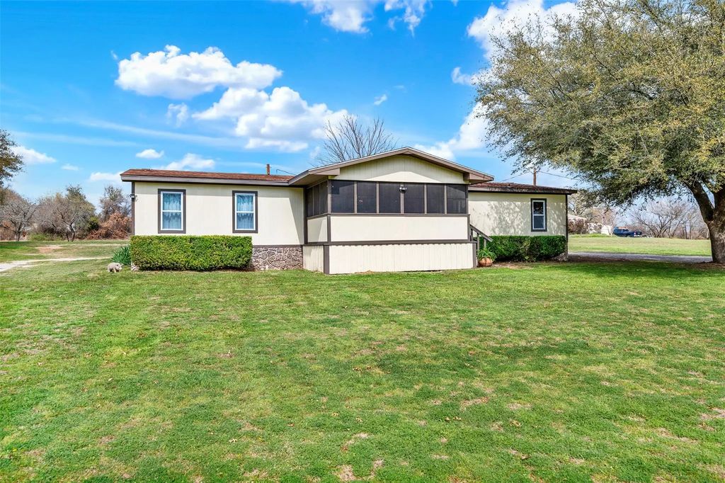 129 Hunter Ridge Lane, Springtown