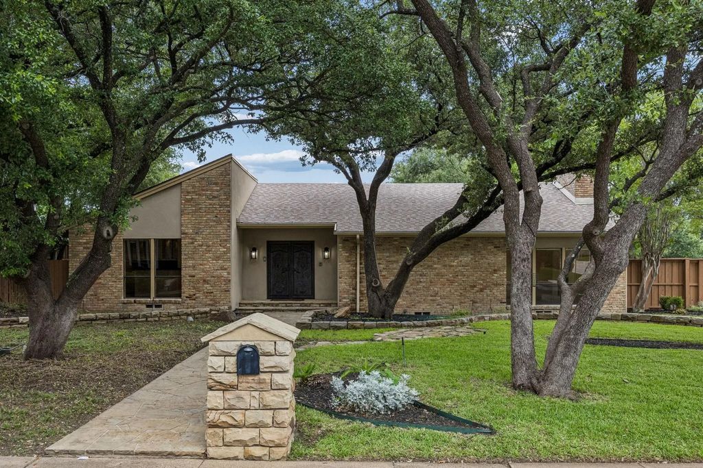 10695 Pagewood Drive, Dallas