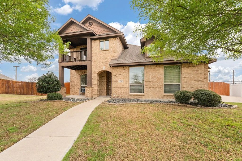 714 Green Leaf Drive, Midlothian