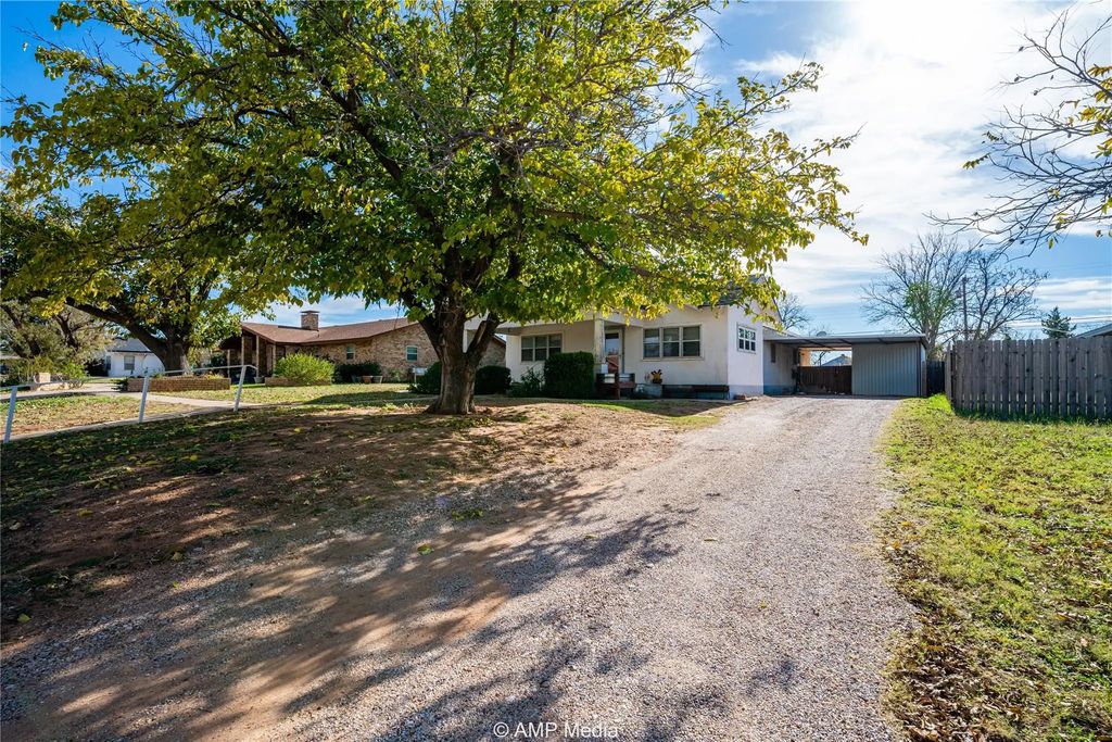 506 E Beauregard Street, Rotan