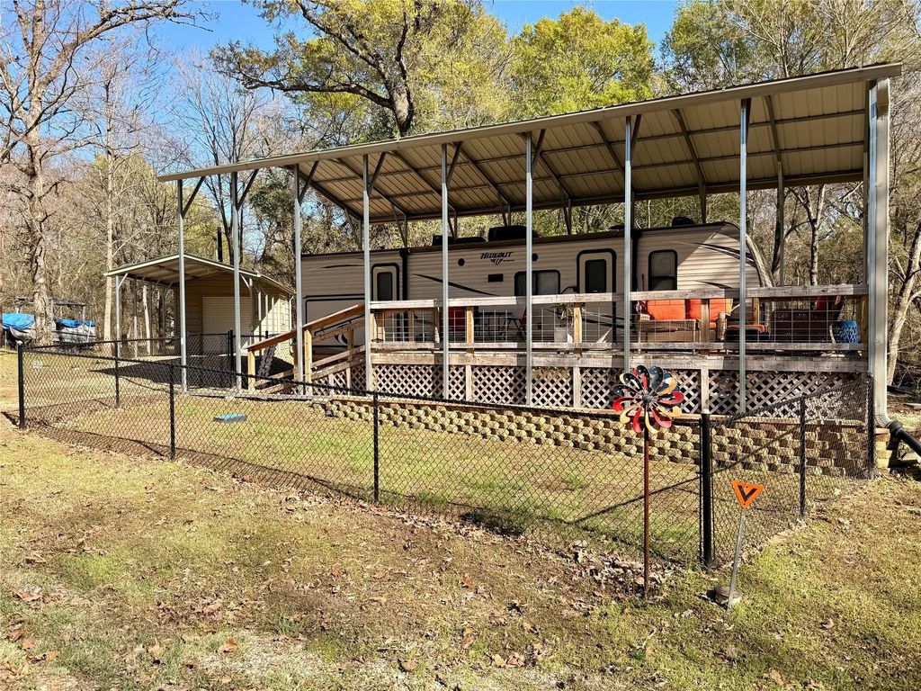 6435 Fm 17 605, Yantis