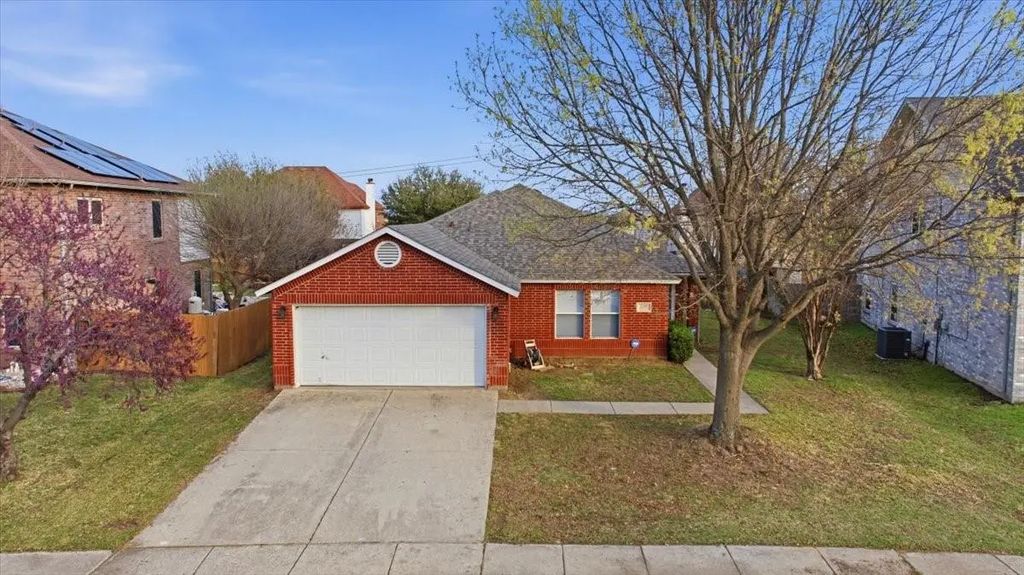 2208 Bantry Lane, Arlington
