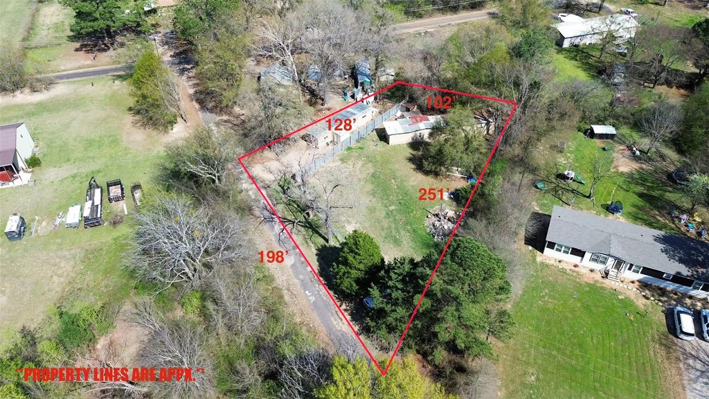610 Vz County Road 1501, Van