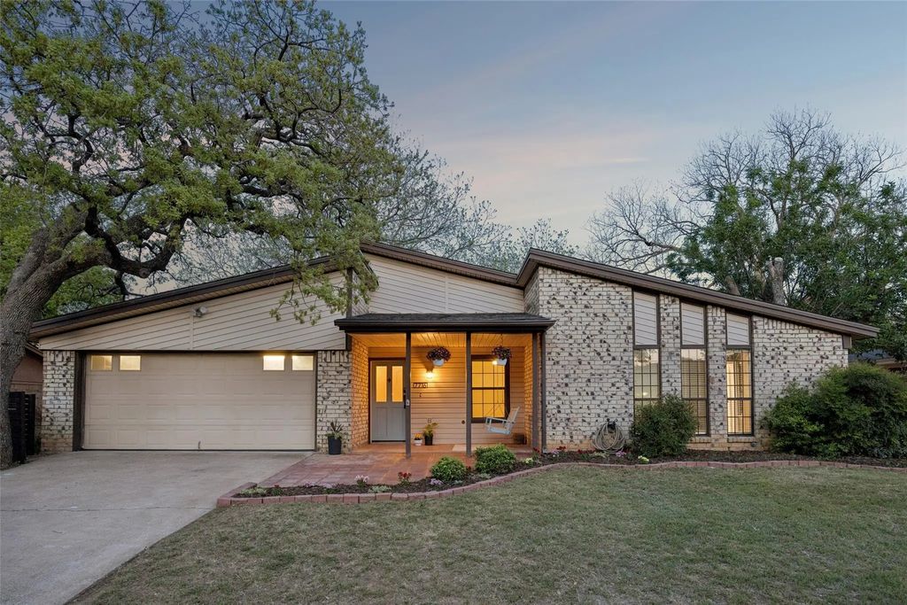 7716 Chasewood Drive, North Richland Hills