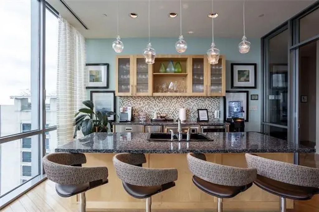 1301 Throckmorton Street 2203, Fort Worth