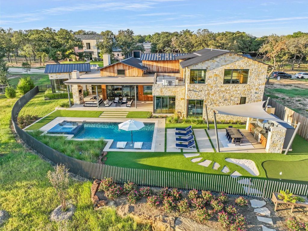 2501 Park Grove Loop, Southlake