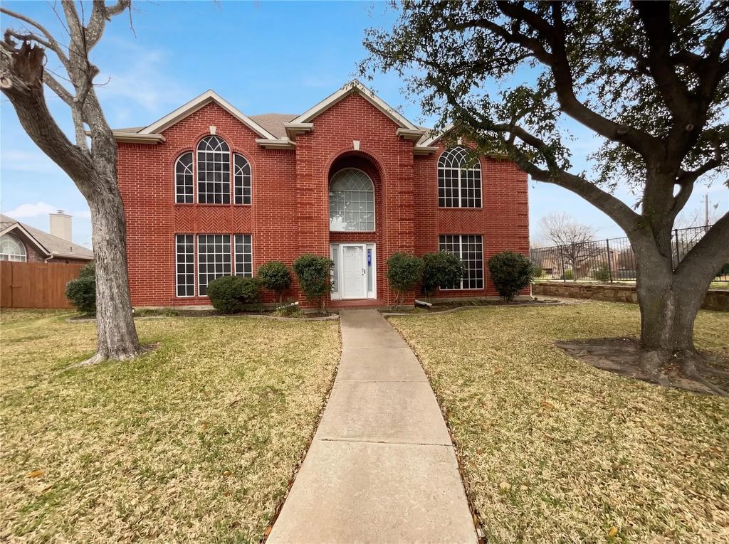 2825 Flamingo Lane, Plano