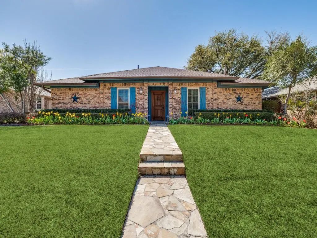 2516 Lawnview Drive, Carrollton
