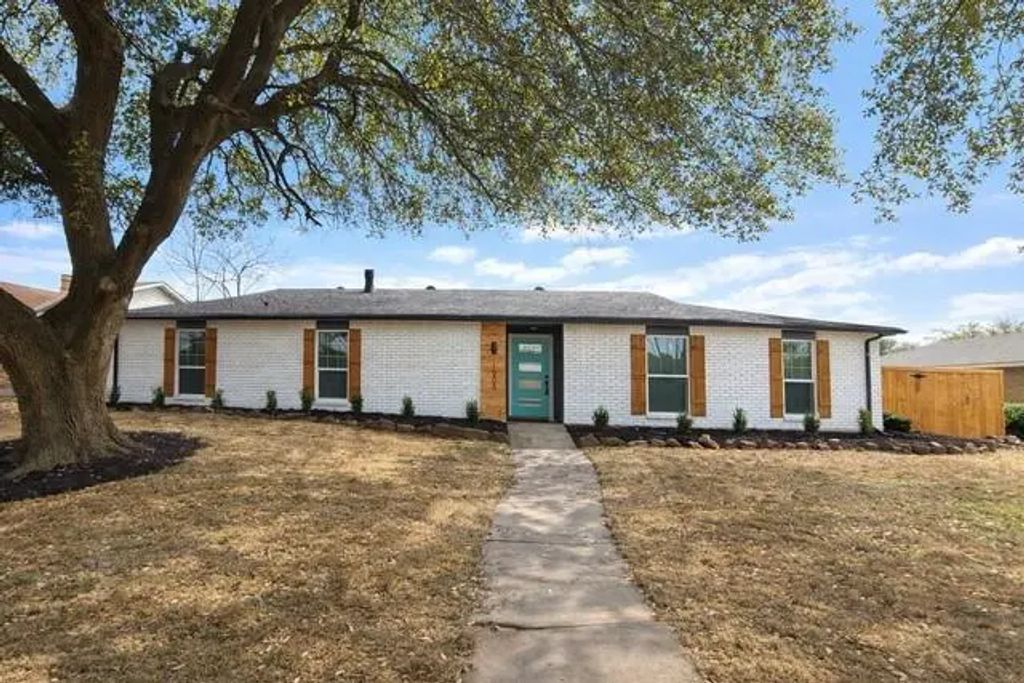 1205 Villa Downs Drive, Plano