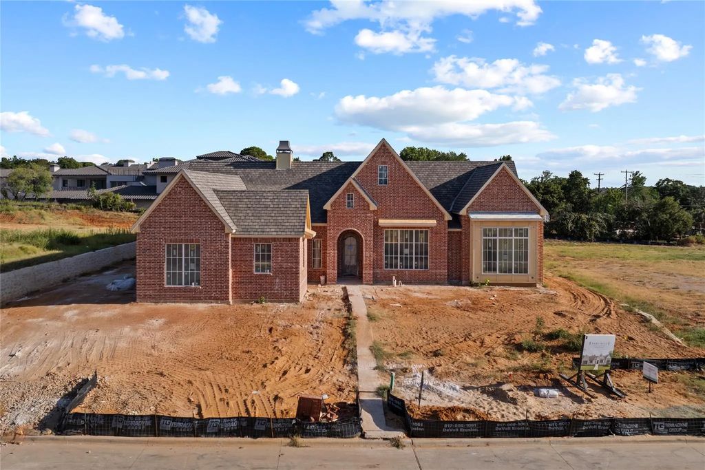 1509 Four Seasons Drive, Colleyville