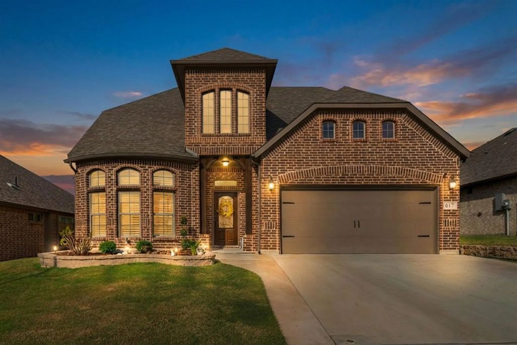 617 Antswood Drive, Fort Worth