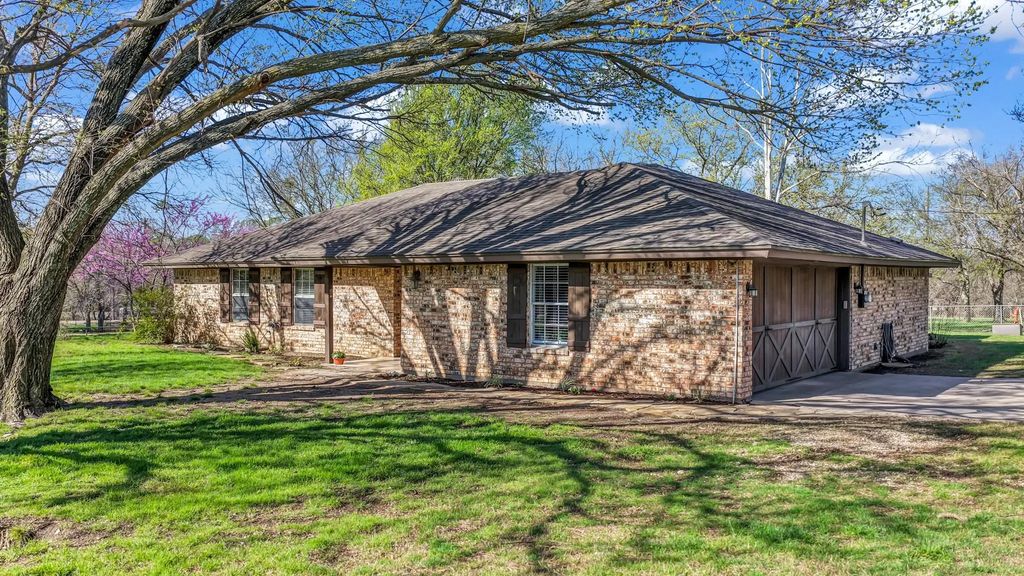 13715 Maxwell Boulevard, Fort Worth